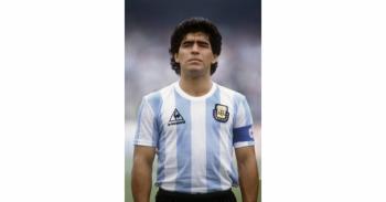 diego-maradona-playing-for-argentina-in-1986.jpg