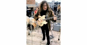 0523068c372db50e3c306129b883dab4--roof-top-john-lennon.jpg