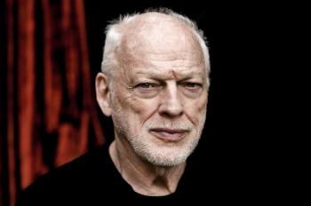 David_Gilmour_London_2024_Copyright_Anton_Corbijn_23-b.jpg