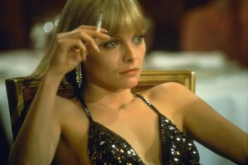 Michelle-Pfeiffer-in-Scarface-(1).jpg