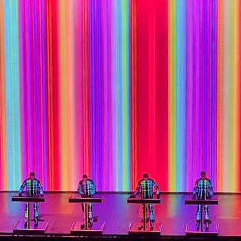 Kraftwerk-2-DR3qgE.jpeg